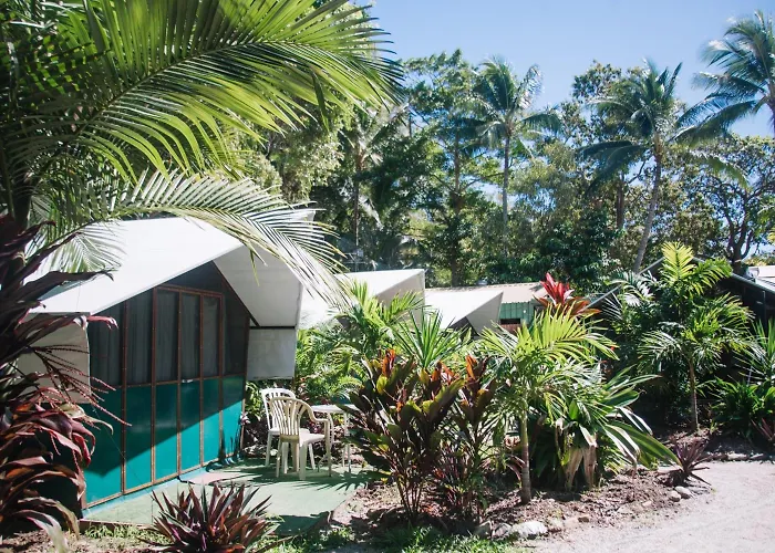 Dougies Backpackers Resort