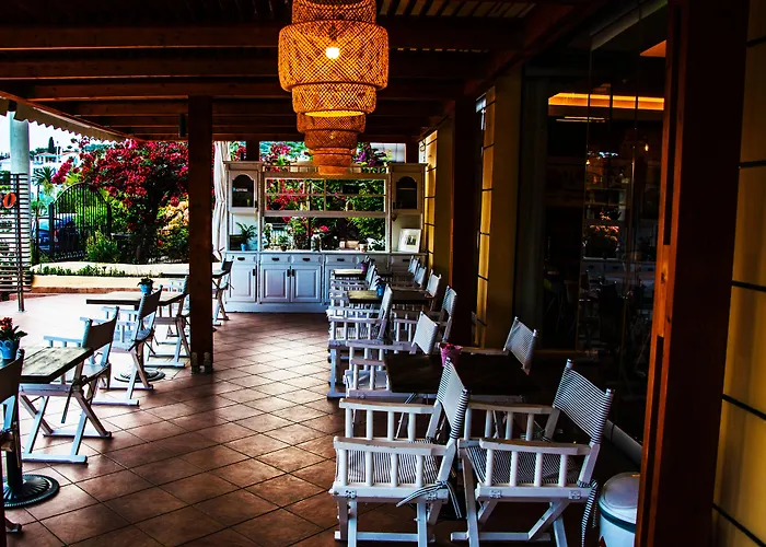 Theano Hotel