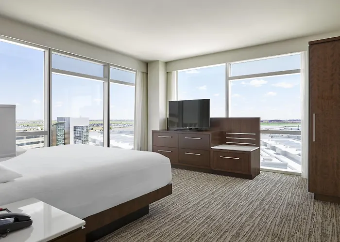Calgary Airport Marriott In-Terminal Hotel