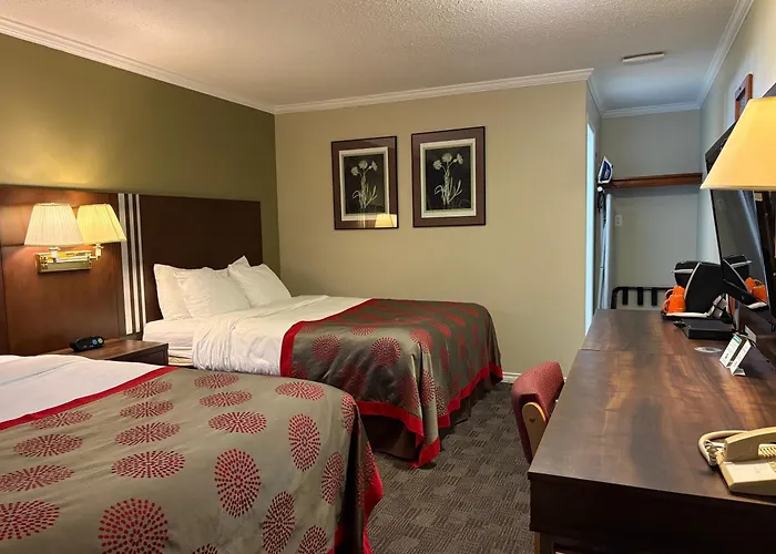 Grand Forks Inn