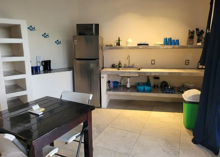 Casablanca Guest House - Adults Only - Starlink Internet!