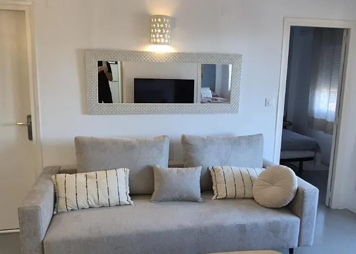 Apartamentos Hawaii - Parking y 50 mt del Arenal