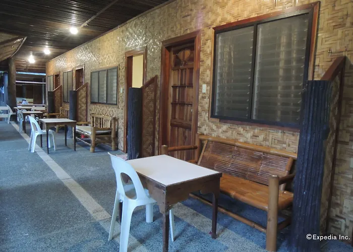 Love'S Beach & Dive Resort