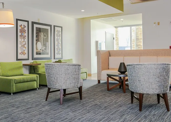 Holiday Inn Express & Suites Kingston-Ulster By Ihg