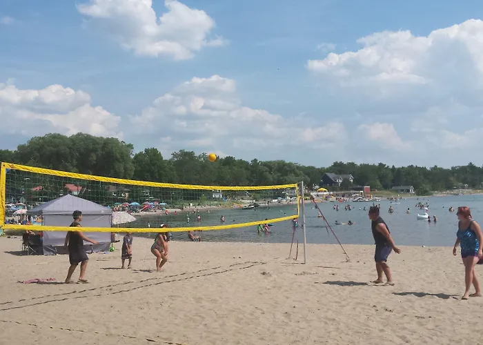Balm Beach Resort And Motel