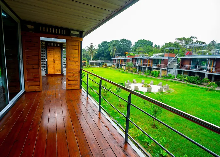 Baan Boom Boxes Eco Friendly Resort