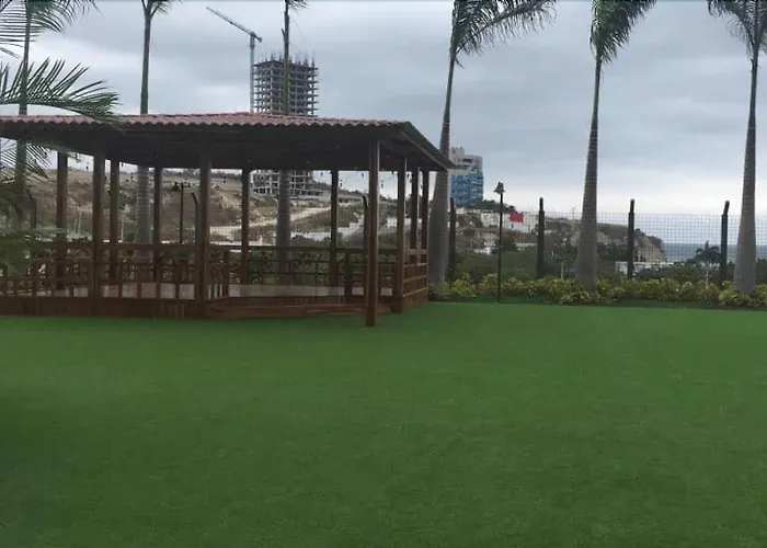 Wyndham Manta Sail Plaza Hotel And Convention Center