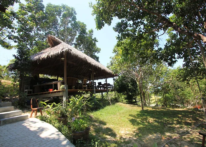 Chomjan Resort