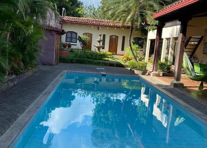 Casa Riverstone