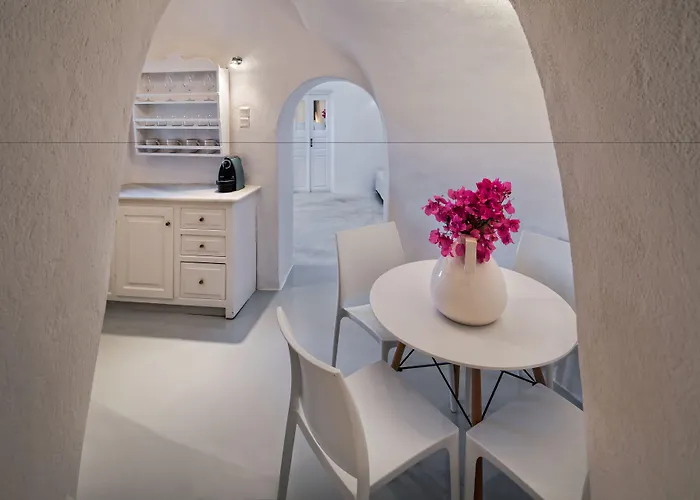 Cosmoia Cave House