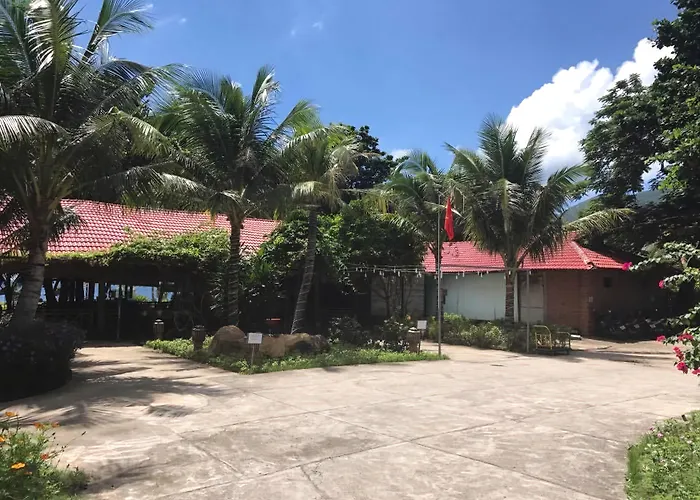 Tan Son Nhat Con Dao Resort