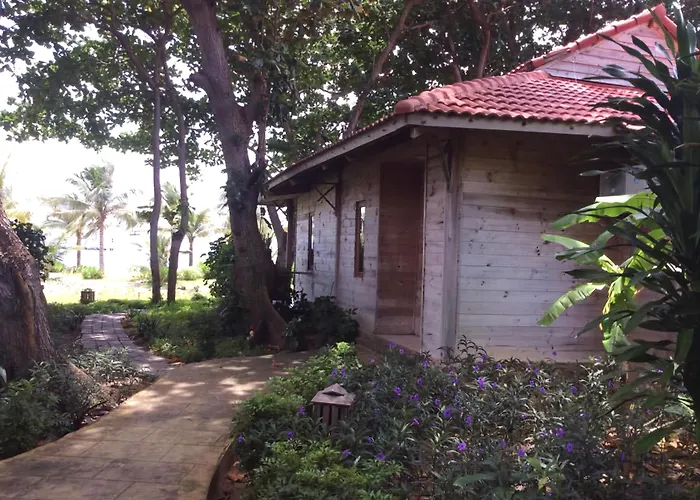Tan Son Nhat Con Dao Resort