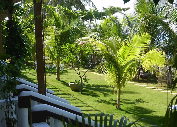Island View Beachfront Resort
