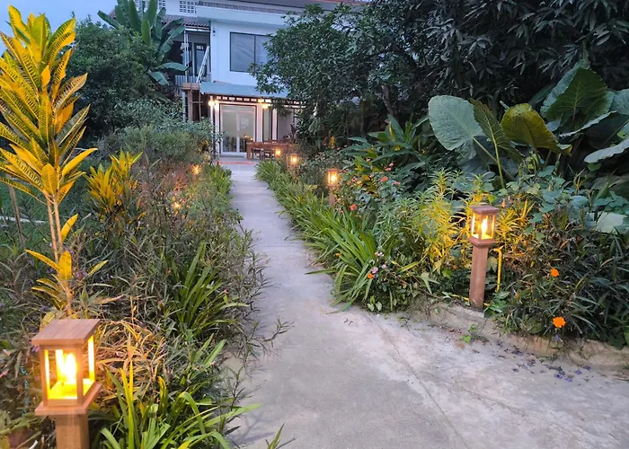 Dok Champa Resort