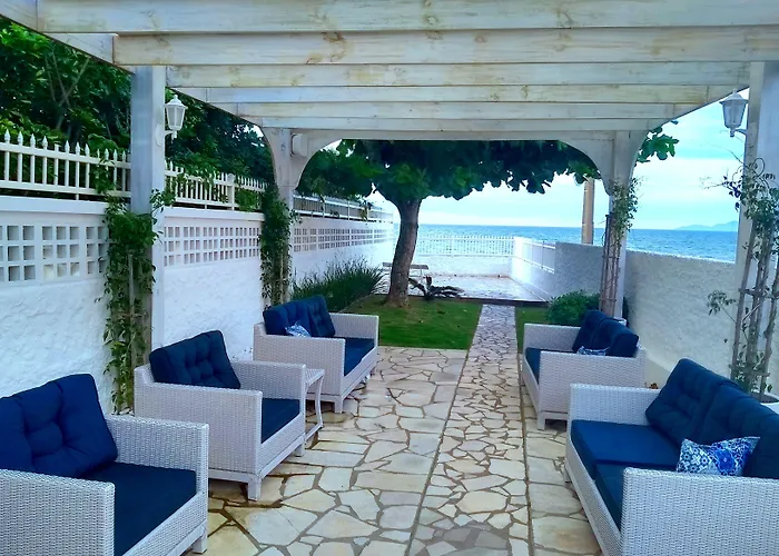 Solar Beach Hotel