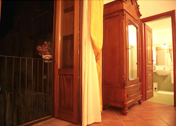 Donnaciccina Accomodation