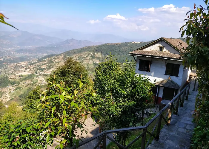 Everest Manla Resort