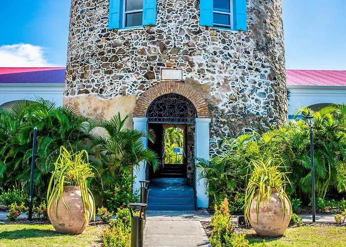 Bluebeard'S Castle Resort