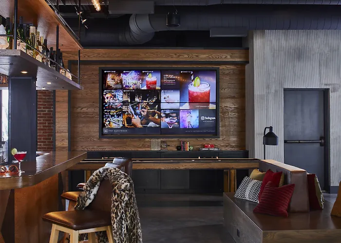 Moxy Chattanooga Downtown