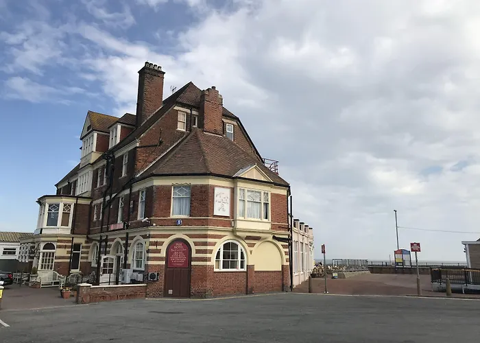 Pier Hotel