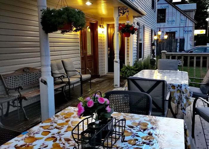 Inn On The Harbour