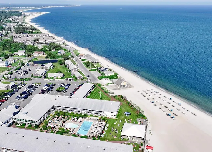 Red Jacket Beach Resort