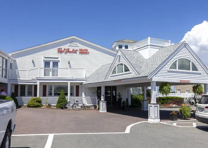 Red Jacket Beach Resort