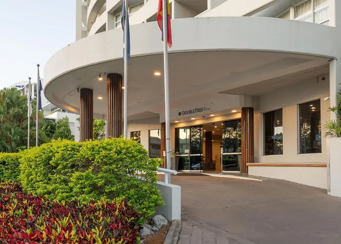 Doubletree By Hilton Cairns