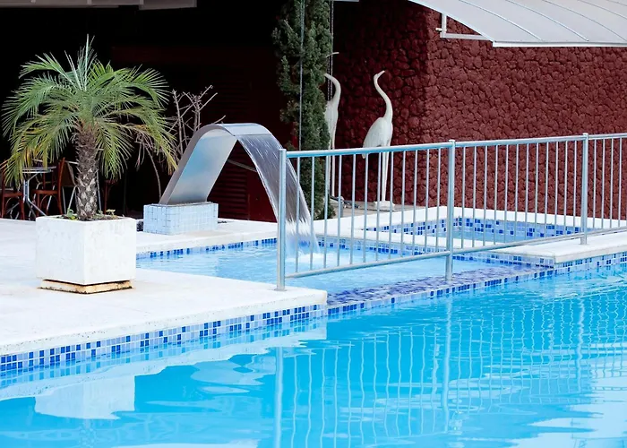 Ritz Plaza Hotel