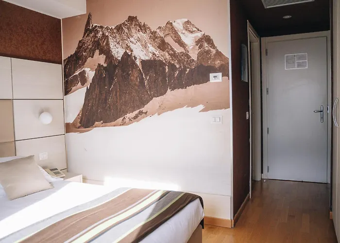 Hb Aosta Hotel & Balcony Spa