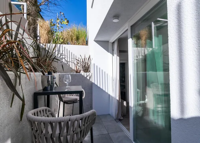 Resort Beatrice - Luxury Apartments - Pool & Sauna & Parking