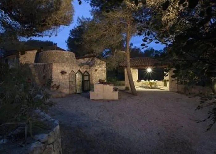 Trullo In The Wood