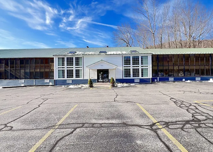 Travelodge By Wyndham Lincoln Near White Mountain