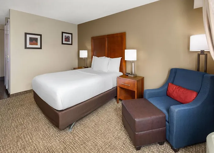 Wingate By Wyndham Pittsburgh New Stanton