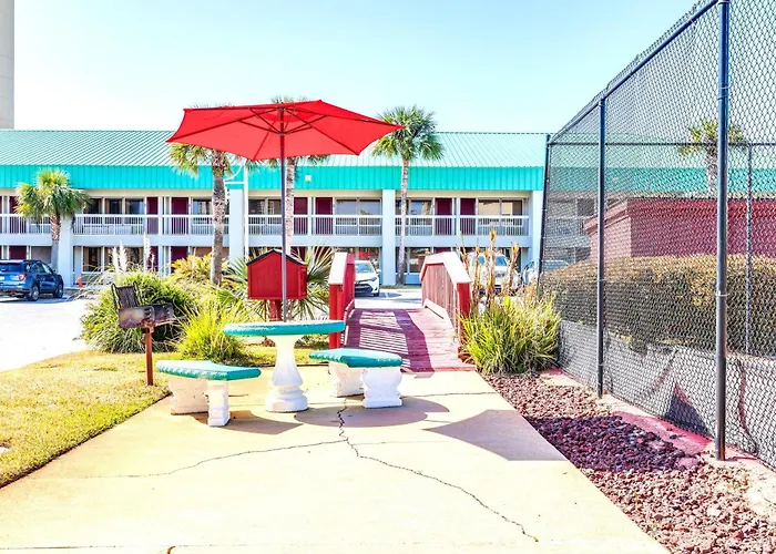 Destin Holiday Beach Resort