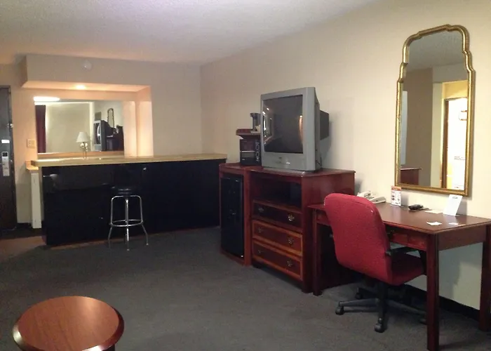 Executive Inn Of Mt Pleasant.
