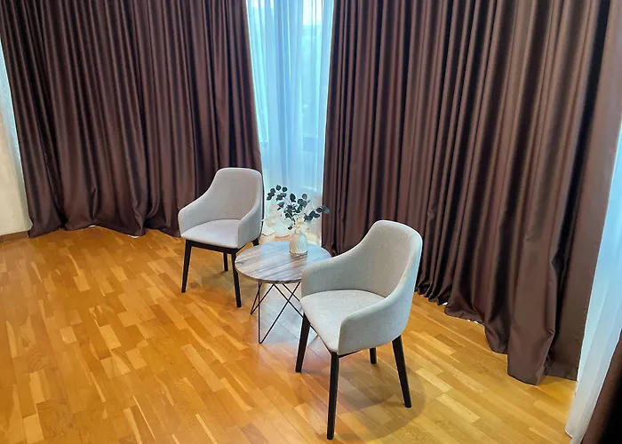 Apartment 5