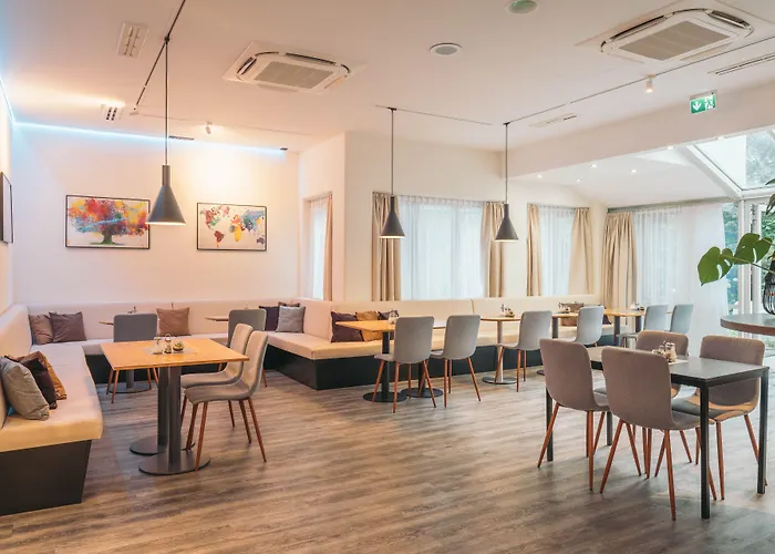 Awa Hotel München