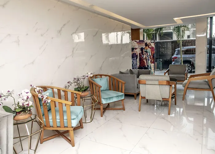Maroko Bayshore Suites