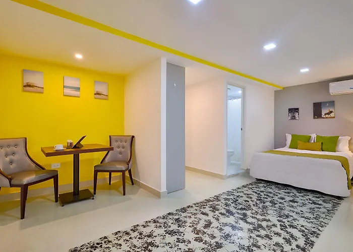 Malecon Premium Rooms & Hotel