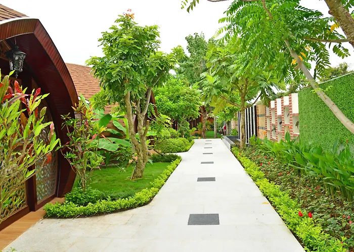 Con Khuong Resort Can Tho - Free Pickleball Court