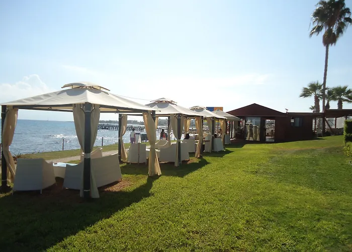 Evalena Beach Hotel