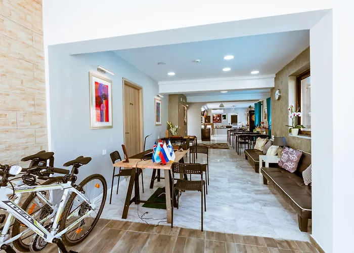 Gregory Comfort Hotel
