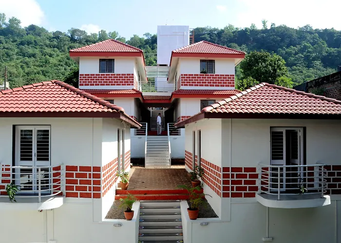 Rutu'S Holidays Resort Panhala