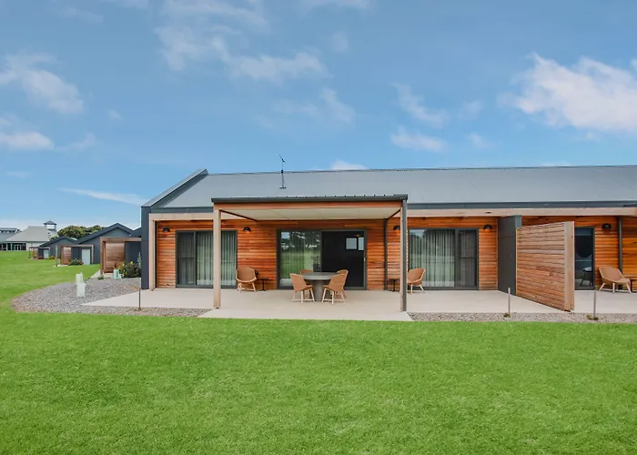 13Th Beach Golf Lodges