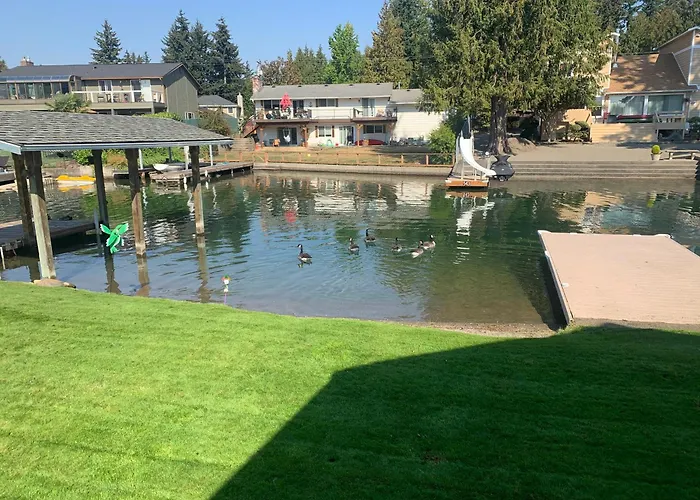 Lake Tapps Bungalow