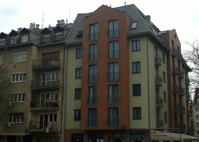 Hotel Veritas