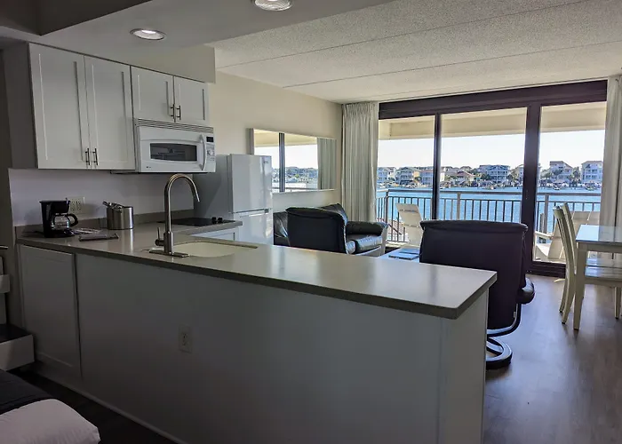 Harbor Inn