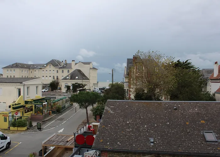 Hôtel des Pins