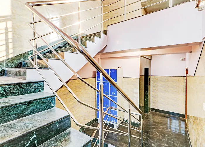 Fabhotel Step Inn